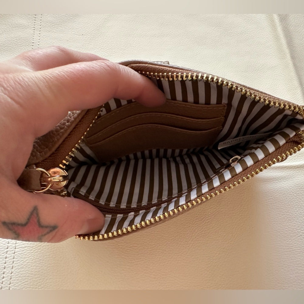 Rad Rev Wallet - Picture 3 of 4